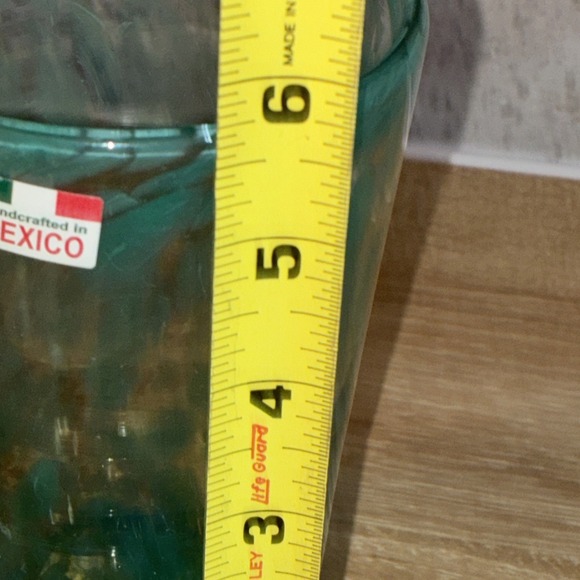 Hand Blown Glass Handcrafted In Mexico Green 6" Tall - Picture 4 of 8